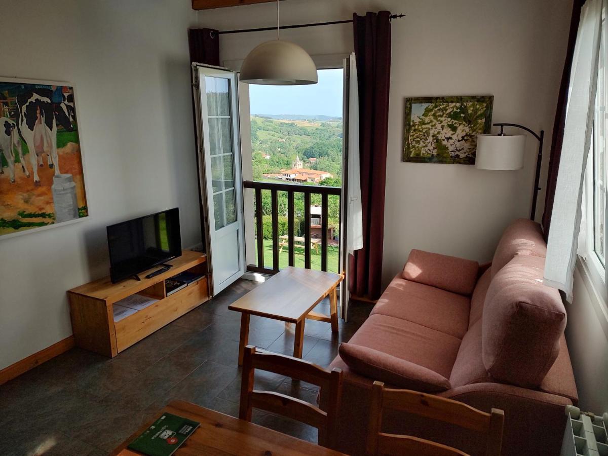Apartamentos Corona Comillas Esterno foto