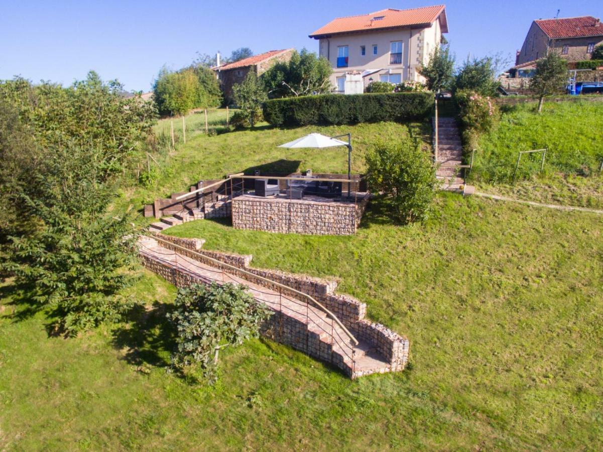 Apartamentos Corona Comillas Esterno foto